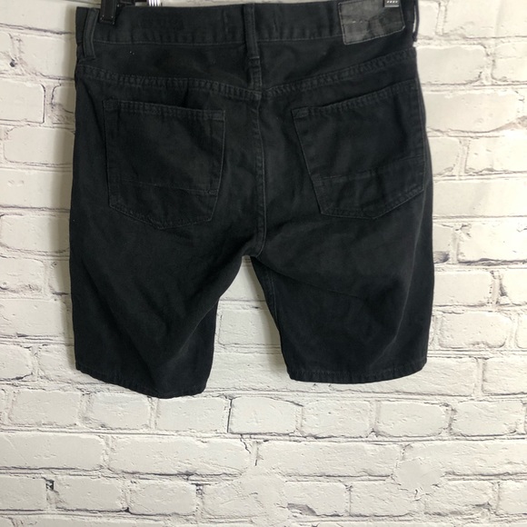 Pacsun: Skinny Black Distressed Shorts. Size:(32) - Picture 2 of 12